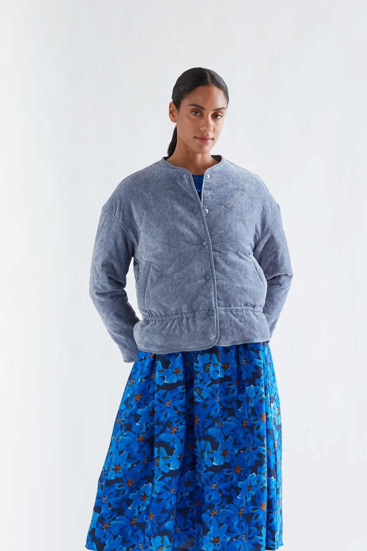 Chaqueta acolchada azul claro — fotografía oficial 1