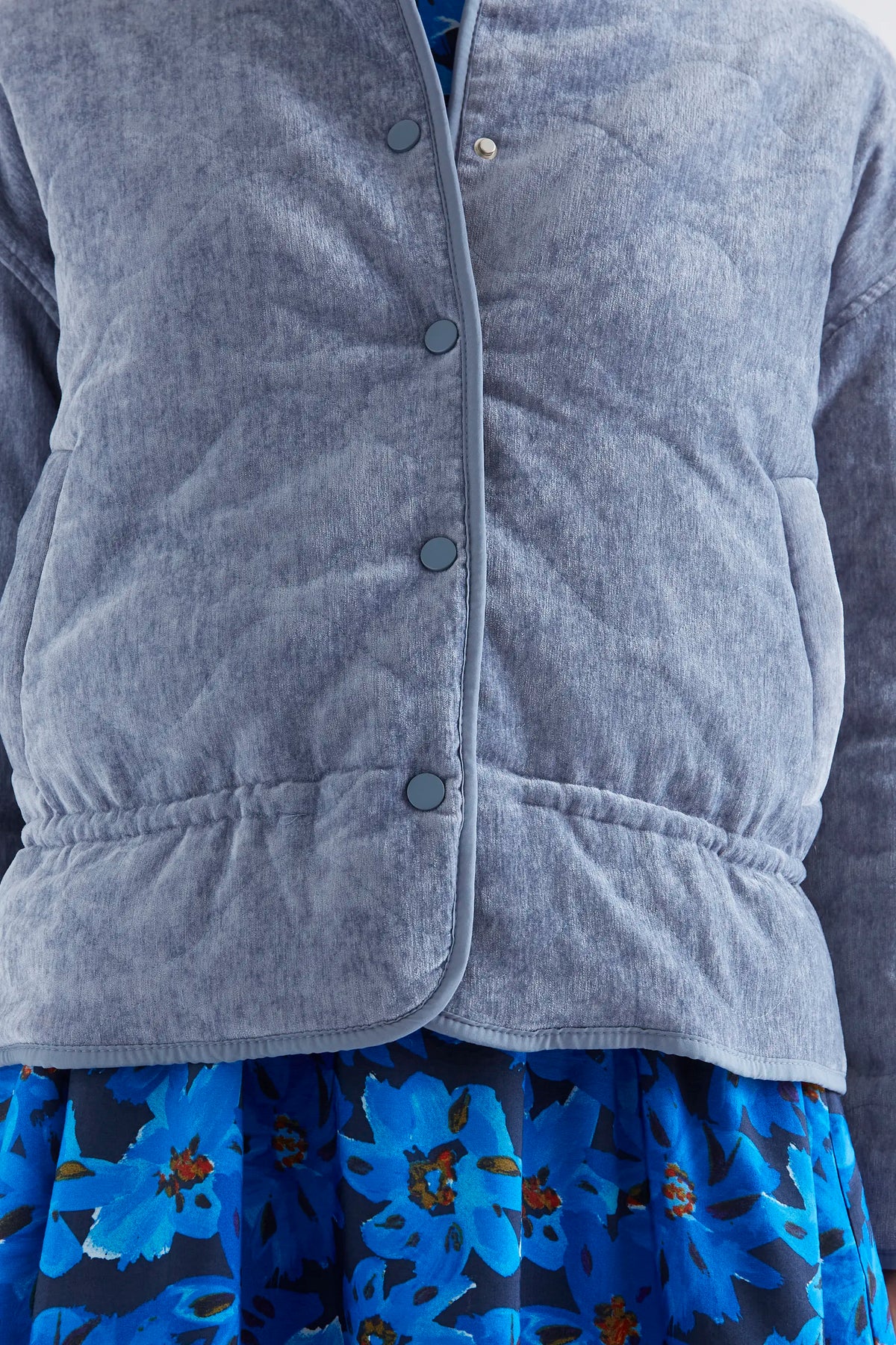 Chaqueta acolchada azul claro — fotografía oficial 3