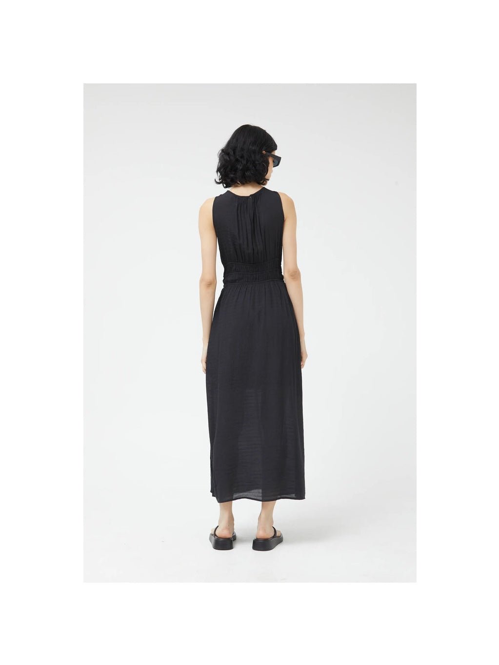 Vestido Noir Essence - Cherry boutique