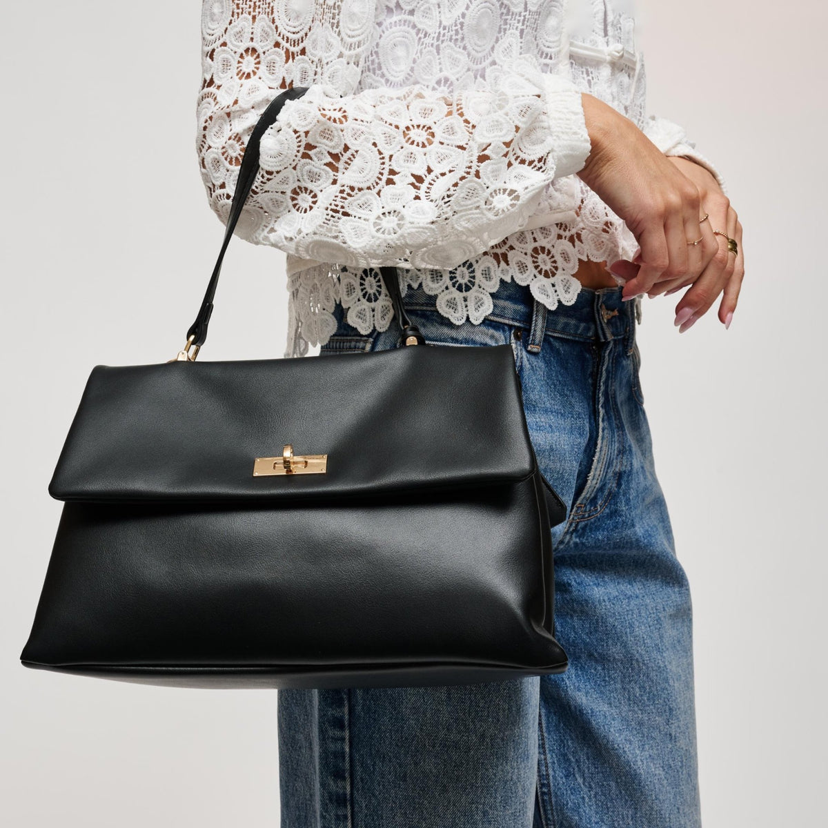 Bolso de mano Arrow - Cherry boutique