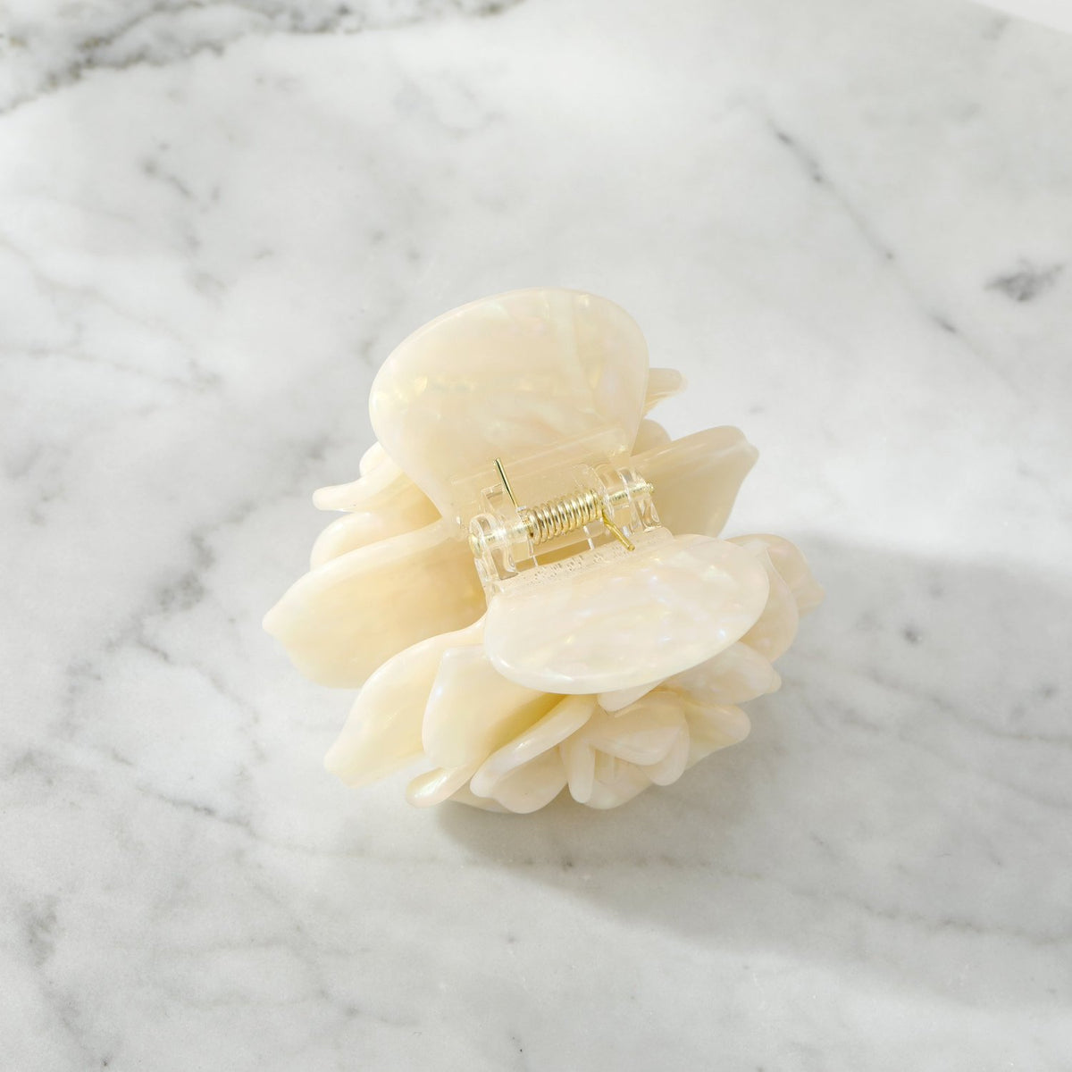 Ganchito Pearl Flower - Cherry boutique